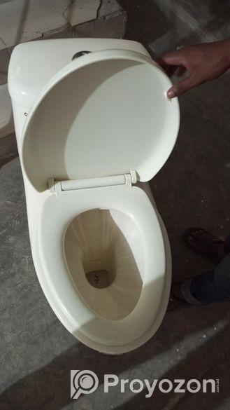 হাই কমোড এন্ড বেসিন স্টেন্ড