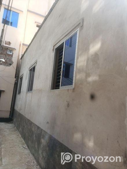 আগ্রাবাদ বেপাড়ীপাড়াস্থ দ্বিতীয় তলায় গোড়াউন/অফিস/গুদামঘর ভাড়া দেওয়