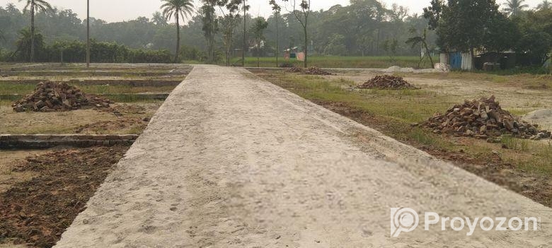 প্লট বিক্রি করবো।