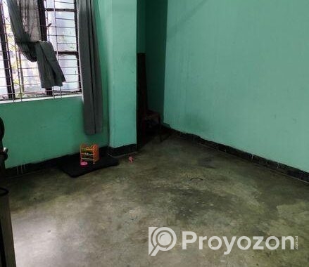 চাকুরীজীবী মহিলা অথবা ছাত্রীদের জন্য একটি রুম ভাড়