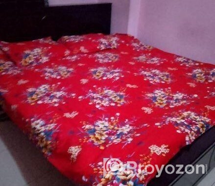 6/7ft 3 Person Solid Wood Bed