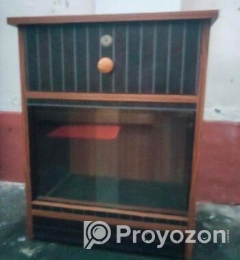 একটি সাইড টেবিল