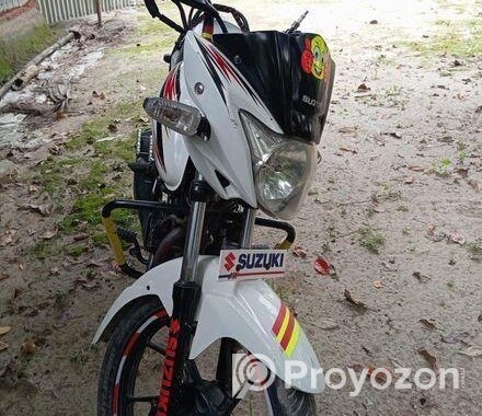 Suzuki Slingshot Plus . 2015