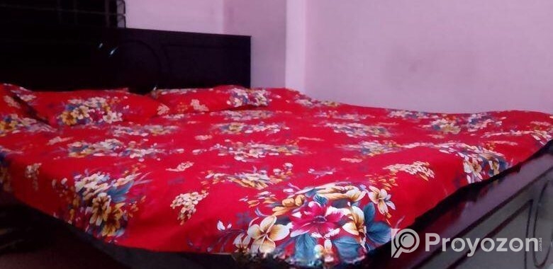 6/7ft 3 Person Solid Wood Bed
