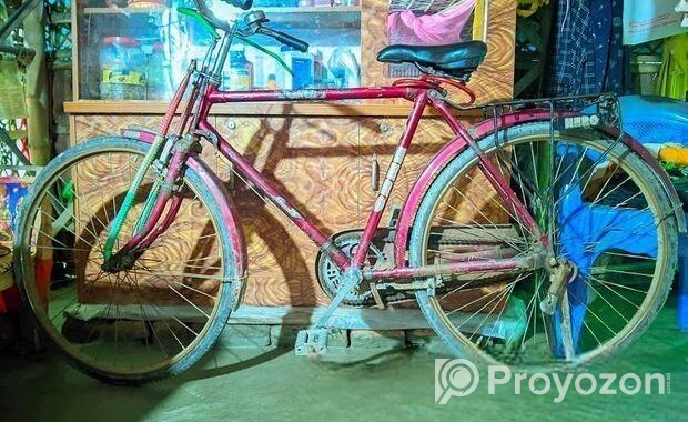 লাল হিরো সাইকেল বিক্রি হবে