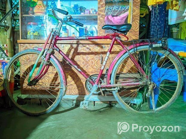 লাল হিরো সাইকেল বিক্রি হবে