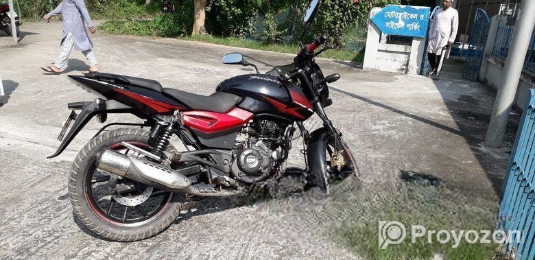 Bajaj Pulsar 150 . 2019