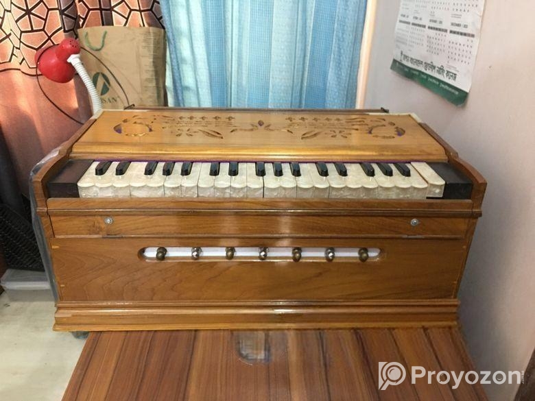 𝐇𝐚𝐫𝐦𝐨𝐧𝐢𝐮𝐦 𝐟𝐨𝐫 𝐒𝐚𝐥𝐞!