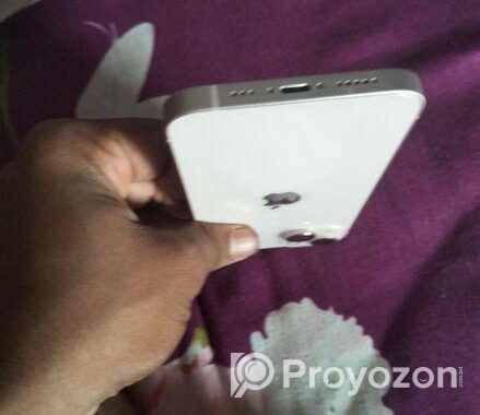 Apple iPhone 13 . (Used)