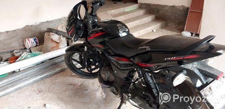 Bajaj Pulsar 150 . 2020