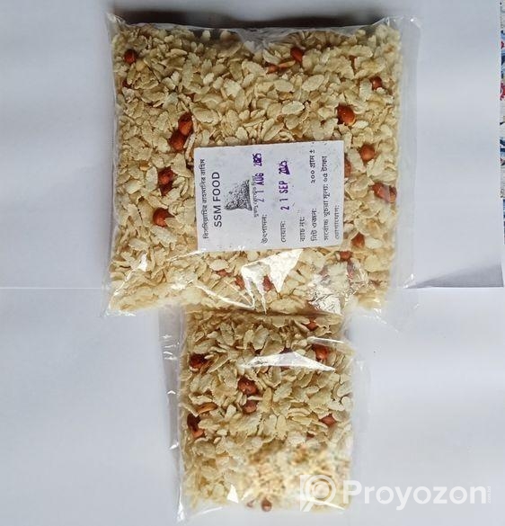 চিড়া, বাদাম, ড্রাই ফ্রুটস।