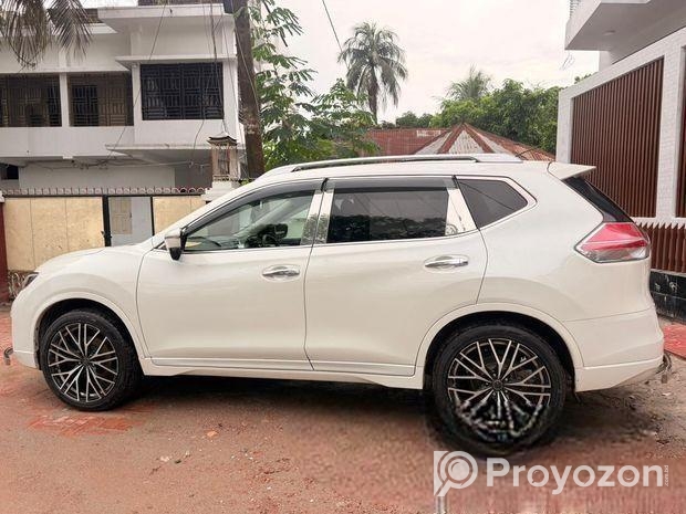 Nissan X-Trail Mode Premiere Autech 2016