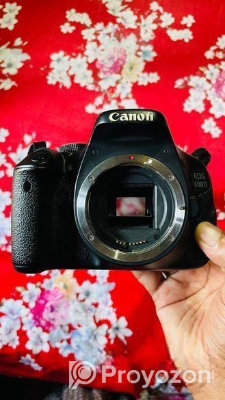 Canon EOS 600D DSLR Camera With 70-300 Zoom Lens