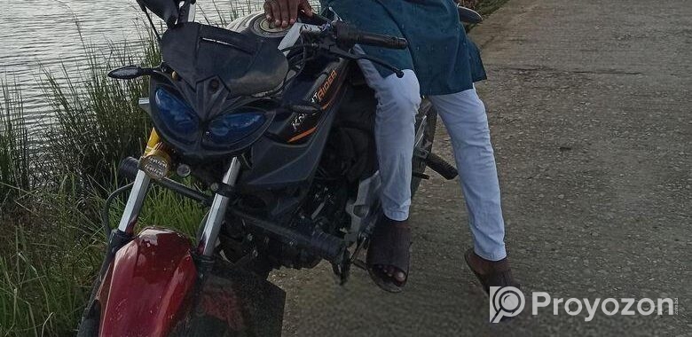 Runner KnightRider . 2019