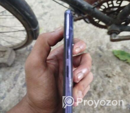 Vivo Y50 ‘ (Used)