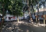 তাজহাট এলাকায় বাড়িসহ ৮ শতাংশ জমি বিক্র্য করা হবে ।