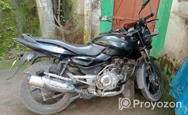 Bajaj Pulsar 150 . 2018