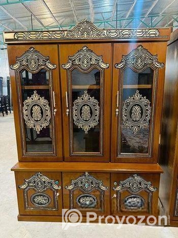 ওয়াল শোকেশ / ওয়ারড্রব