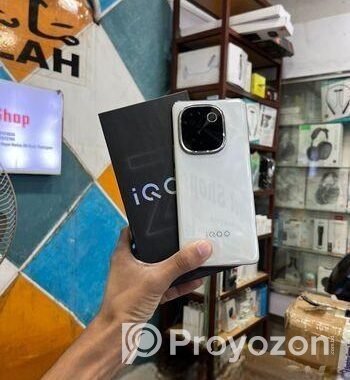 iQOO Z9s Pro 8/128GB (Used)