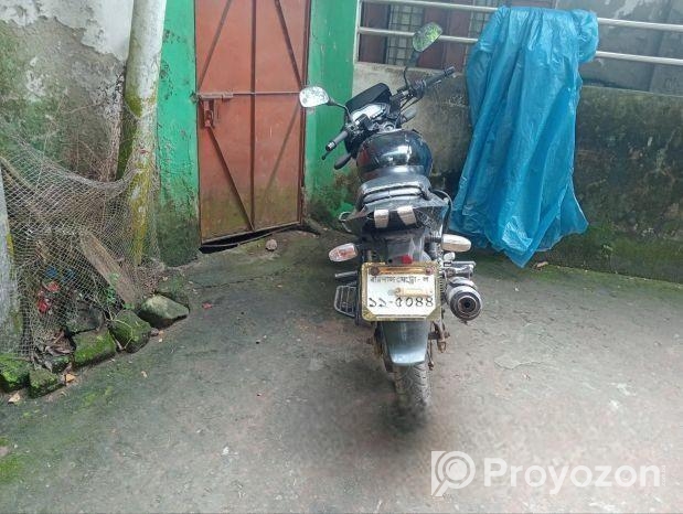 Bajaj Pulsar 150 . 2018