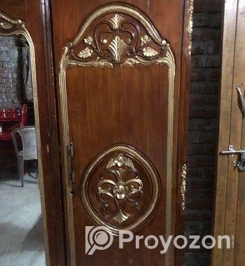 দেওয়াল সুকেস