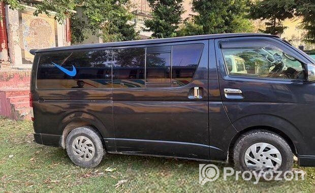 Toyota Hiace Supper GL 2012