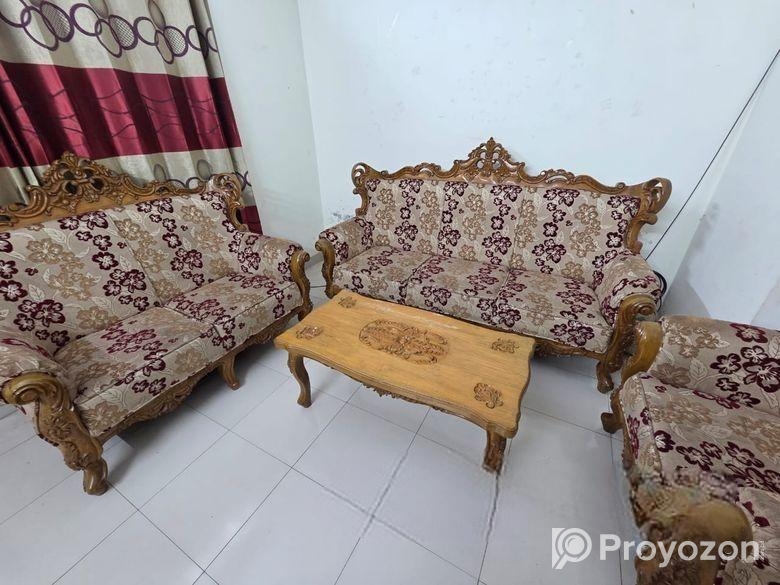 Full Set Victorian Sofa With Coffee Table and Cover Free!!