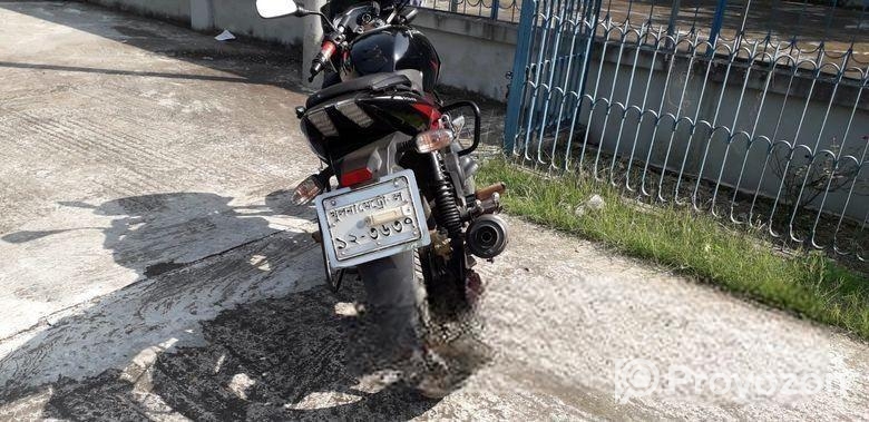 Bajaj Pulsar 150 . 2019