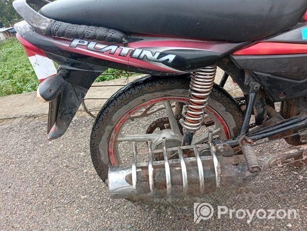 Bajaj Platina 100 . 2025