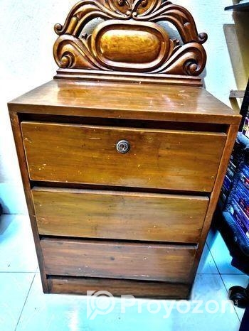 ডাবল বেড! মেহগনি কাঠের তৈরি। Urgent sell