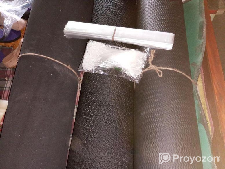 জুতা তৈরির কাচামাল।