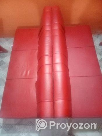 লেদার সোফা সেট প্লাস টেবিল