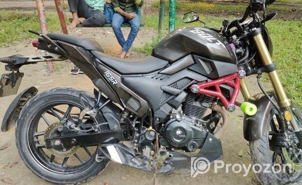 Runner Bolt 165R . 2021