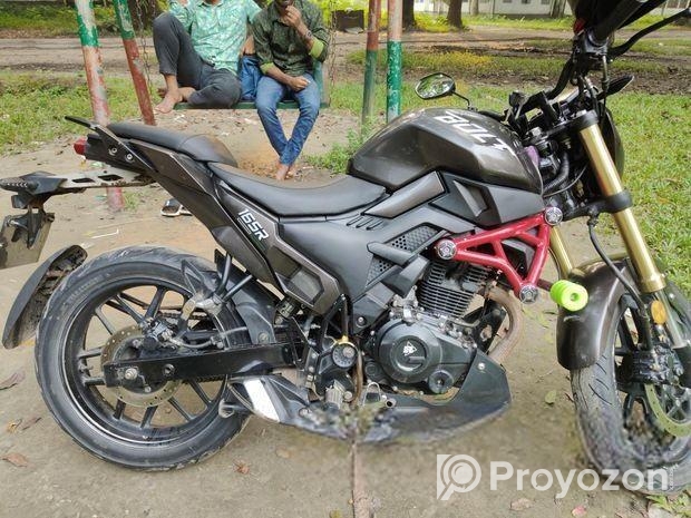 Runner Bolt 165R . 2021