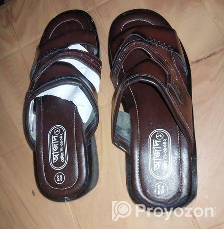 চামড়ার জুতা