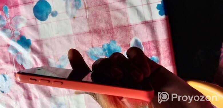 Apple iPhone 6 . (Used)