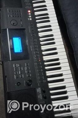 Yamaha Keyboard E453