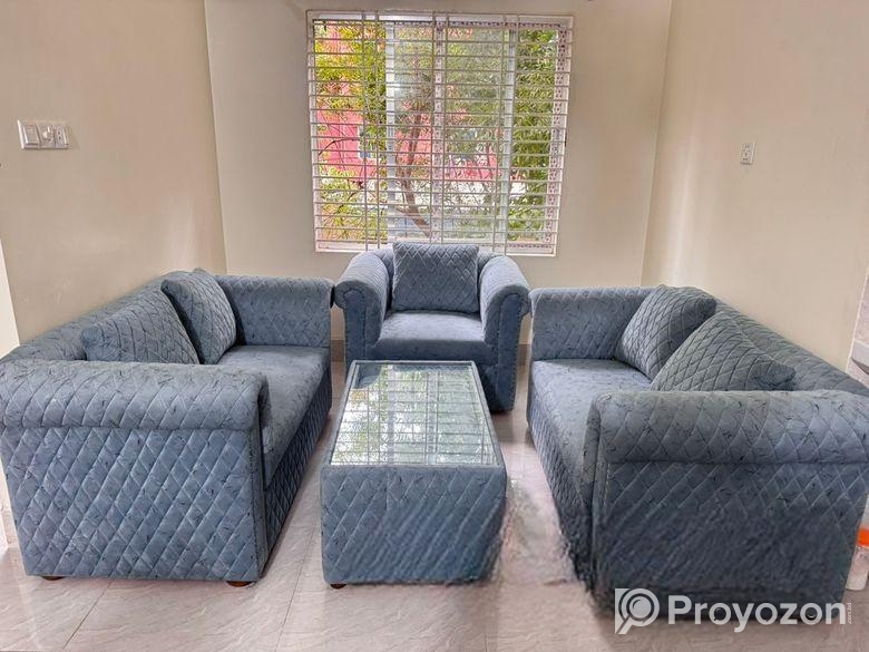 সম্পুর্ন সেগুন কাঠের তৈরি ফোম সোফা।