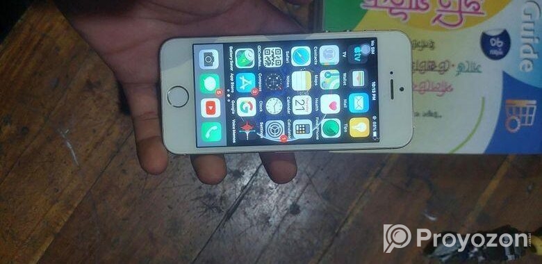 Apple iPhone 5S . (Used)