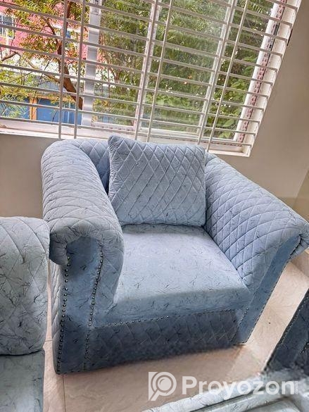 সম্পুর্ন সেগুন কাঠের তৈরি ফোম সোফা।