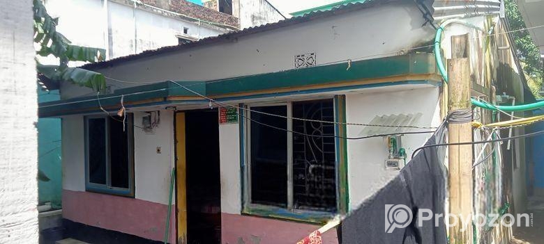 রাস্তার পাসে ১ গন্ডা জায়গার উপর সেমিক ঘর বিক্রি করা হবে