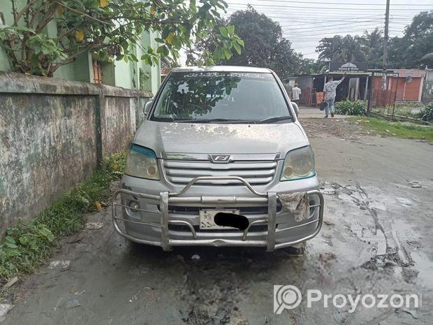 Toyota Noah x 2003
