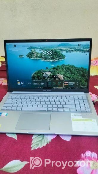 Asus Vivobook cori 5and 13gen laptop.