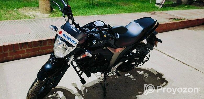 Suzuki Gixxer . 2025