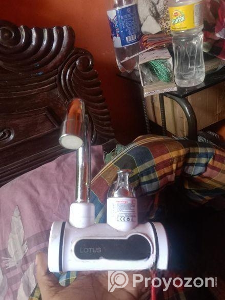 Digital Display Tankless Electric Faucet, Bathroom Heater