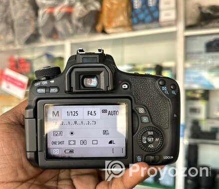 Canon 760d body with 18 55mm stm lens