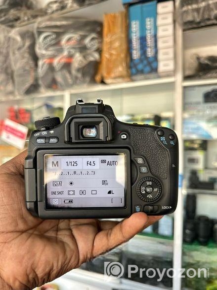 Canon 760d body with 18 55mm stm lens