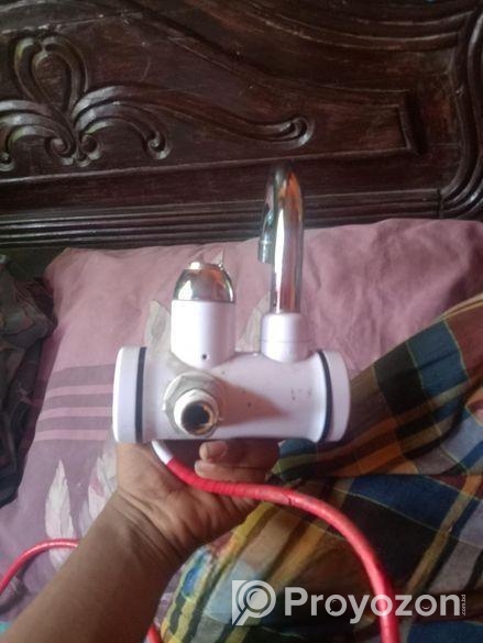 Digital Display Tankless Electric Faucet, Bathroom Heater