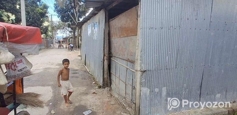 জরুরী ভিত্তিতে জমি বিক্রি হবে