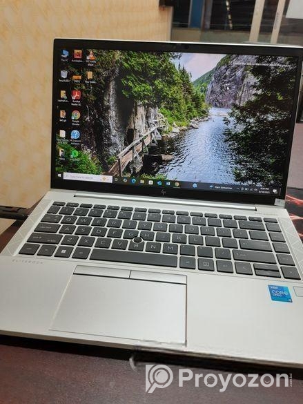 INTEL IRIS XE HIGH QUALITY GRAPHICS** 11TH GENERATION** 256/16GB